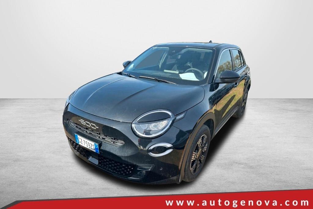 FIAT 600 1.2 HYBRID 145CV DCT MHEV POP ( FARI LED - COCKPIT - PELLE - NAVI - MIRROR - PDC - TELECAMERA POST. - CERCHI 18 )