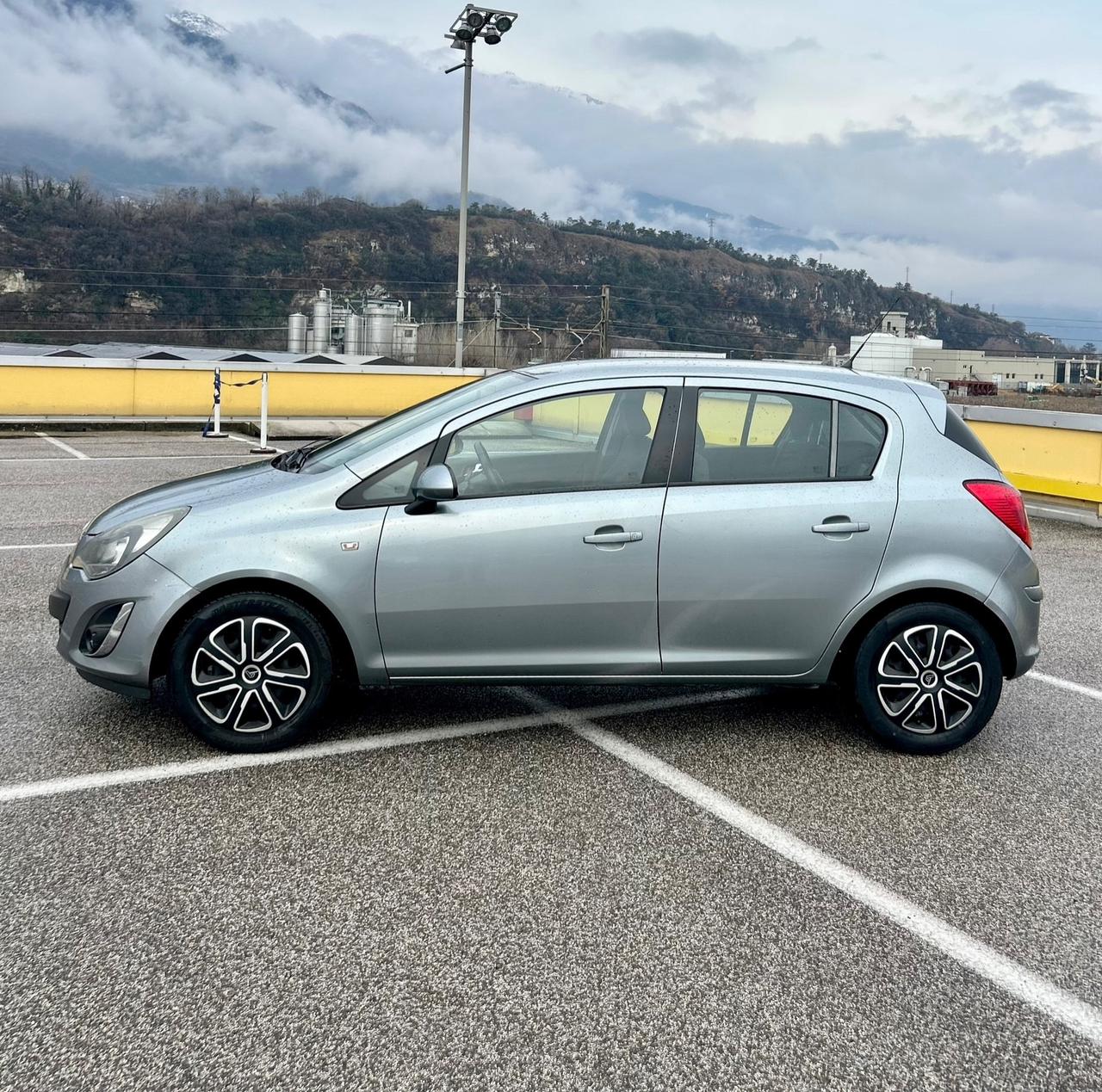 Opel Corsa 1.2 85CV 5p GPL-TECH Neopatentati