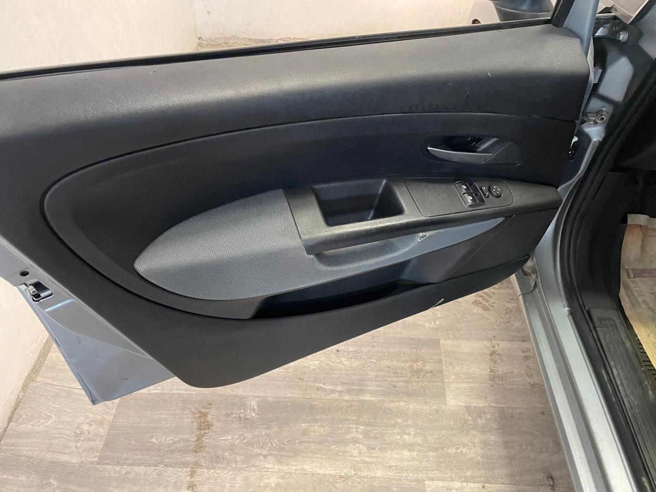 Fiat Grande Punto 1.4 8V GPL Dynamic FULL OP Distribuzione Neopatentati