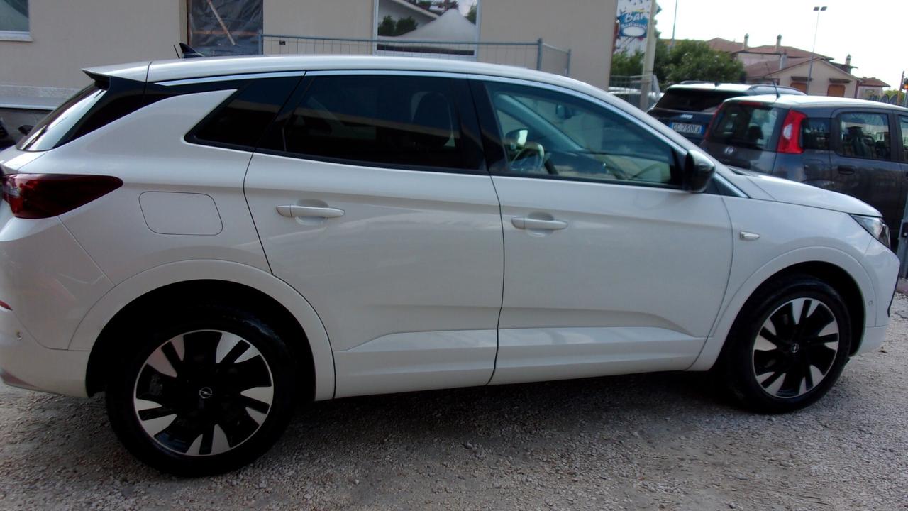 Opel Grandland 1.5 diesel Ecotec aut. Business Elegance