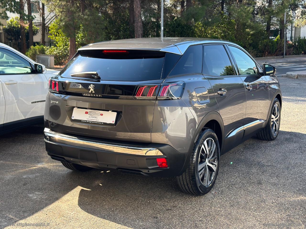 PEUGEOT 3008 BlueHDi 130 S&S EAT8 Allure Pack