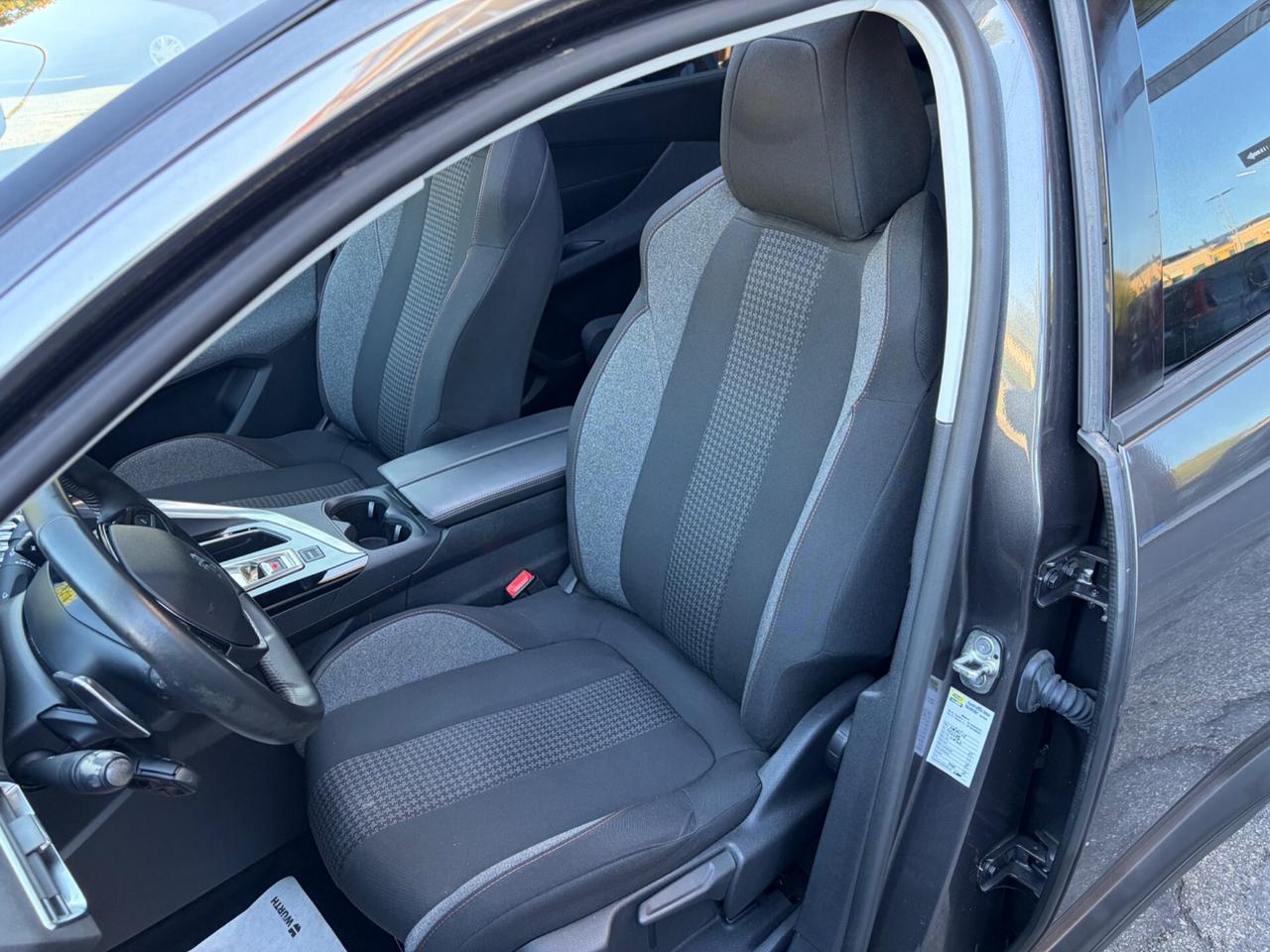 Peugeot 5008 BlueHDi 130 S&S Allure