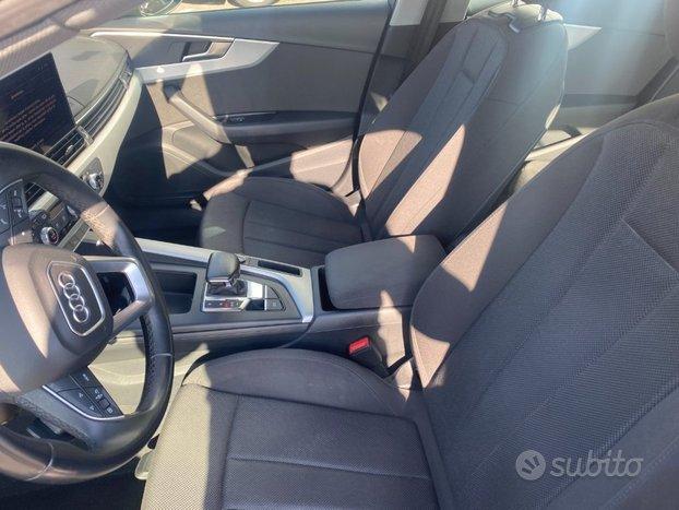 AUDI A4 Avant 30 TDI/136 CV S tronic Business