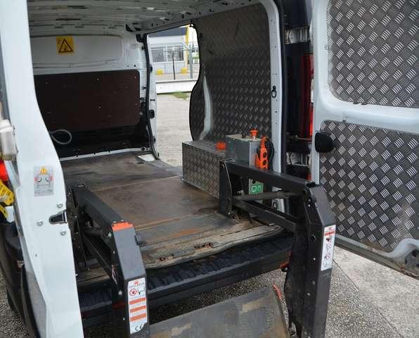 Renault TRAFIC 1.6 dCi L1 H1 120CV SPONDA PEDANA IDRAULICA