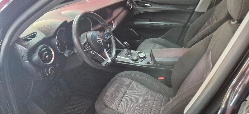Alfa Romeo Stelvio 2.2 Turbodiesel 190 CV AT8 RWD Super