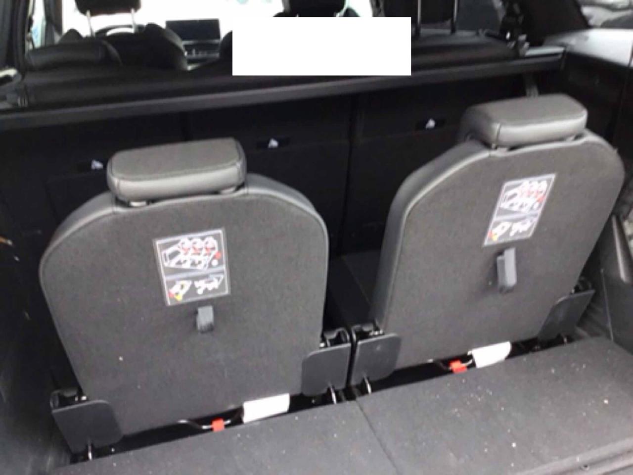 PEUGEOT 5008 1.5 BLUEHDI 131CV EAT8 SeS 7POSTI GT ( FARI LED - I-COCKPIT - CRUISE - NAVI - MIRROR - SENSORI POST. - TELECAMERA POST. - CERCHI 18 )