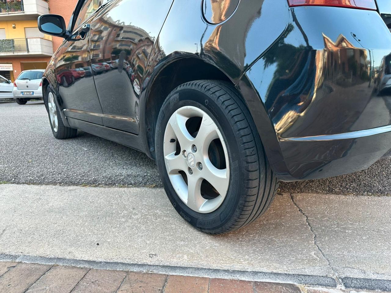 Suzuki Swift 1.3 DDiS 5p. 12 MESI DI GARANZIA