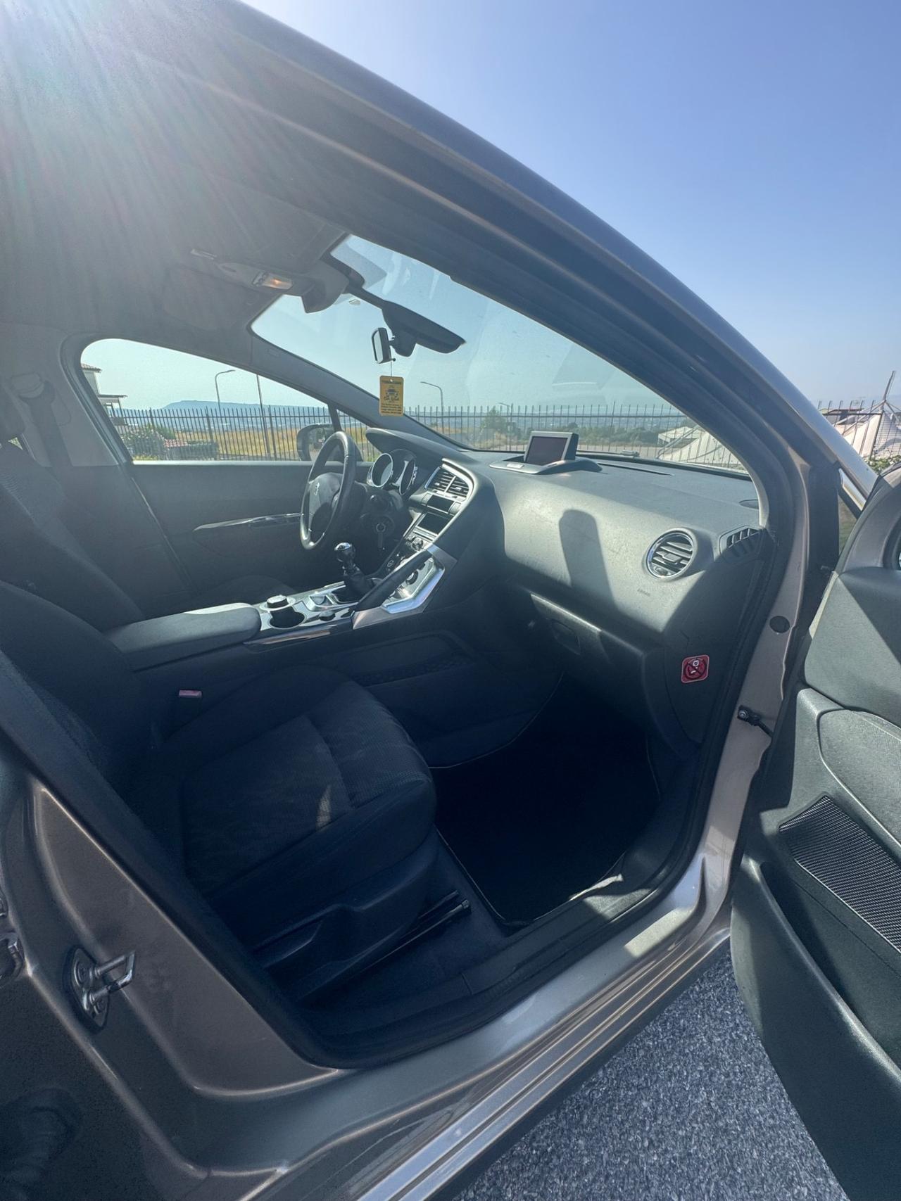 Peugeot 3008 1.6 HDi 115CV Business