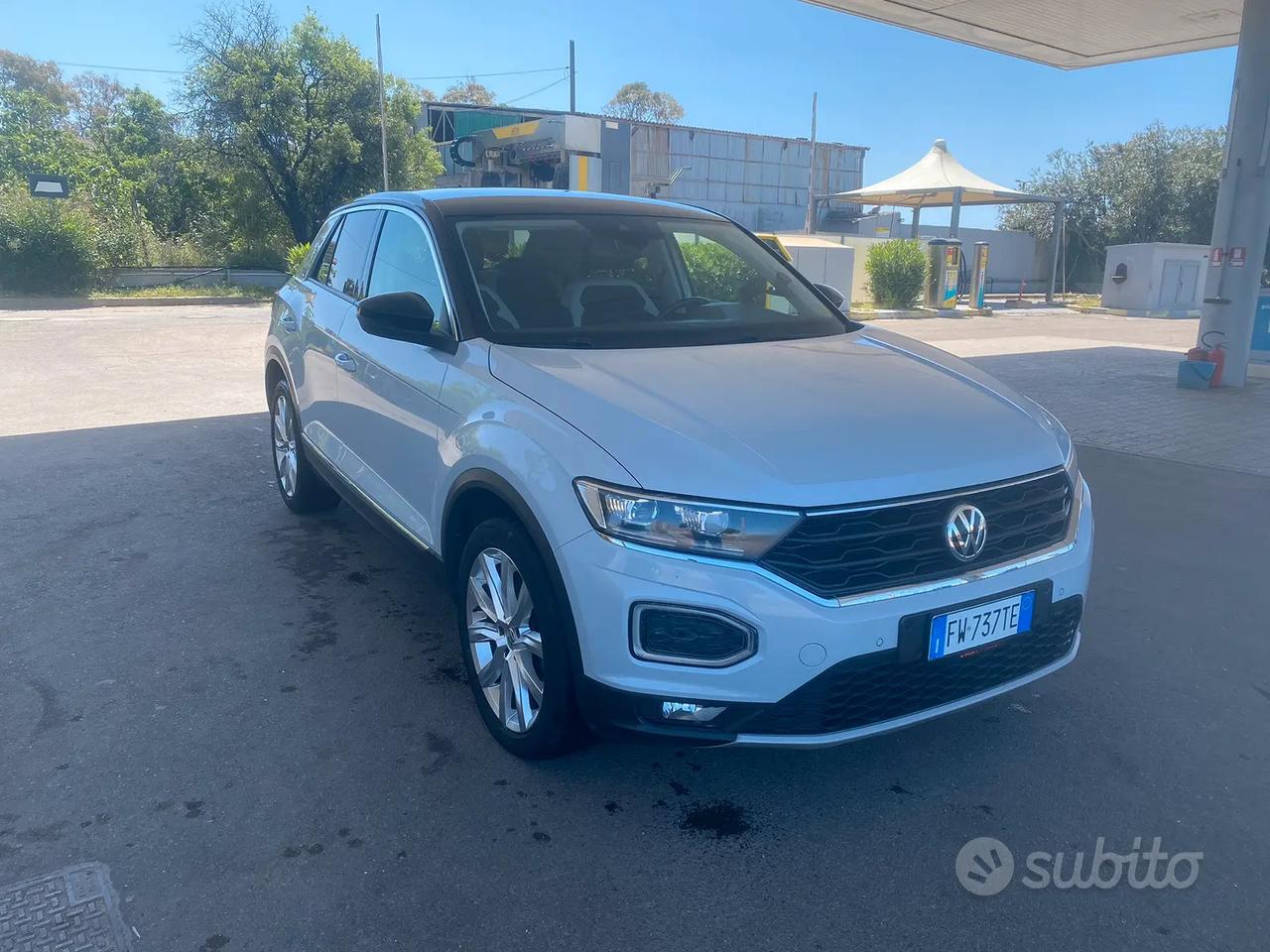 VOLKSWAGEN T-ROC