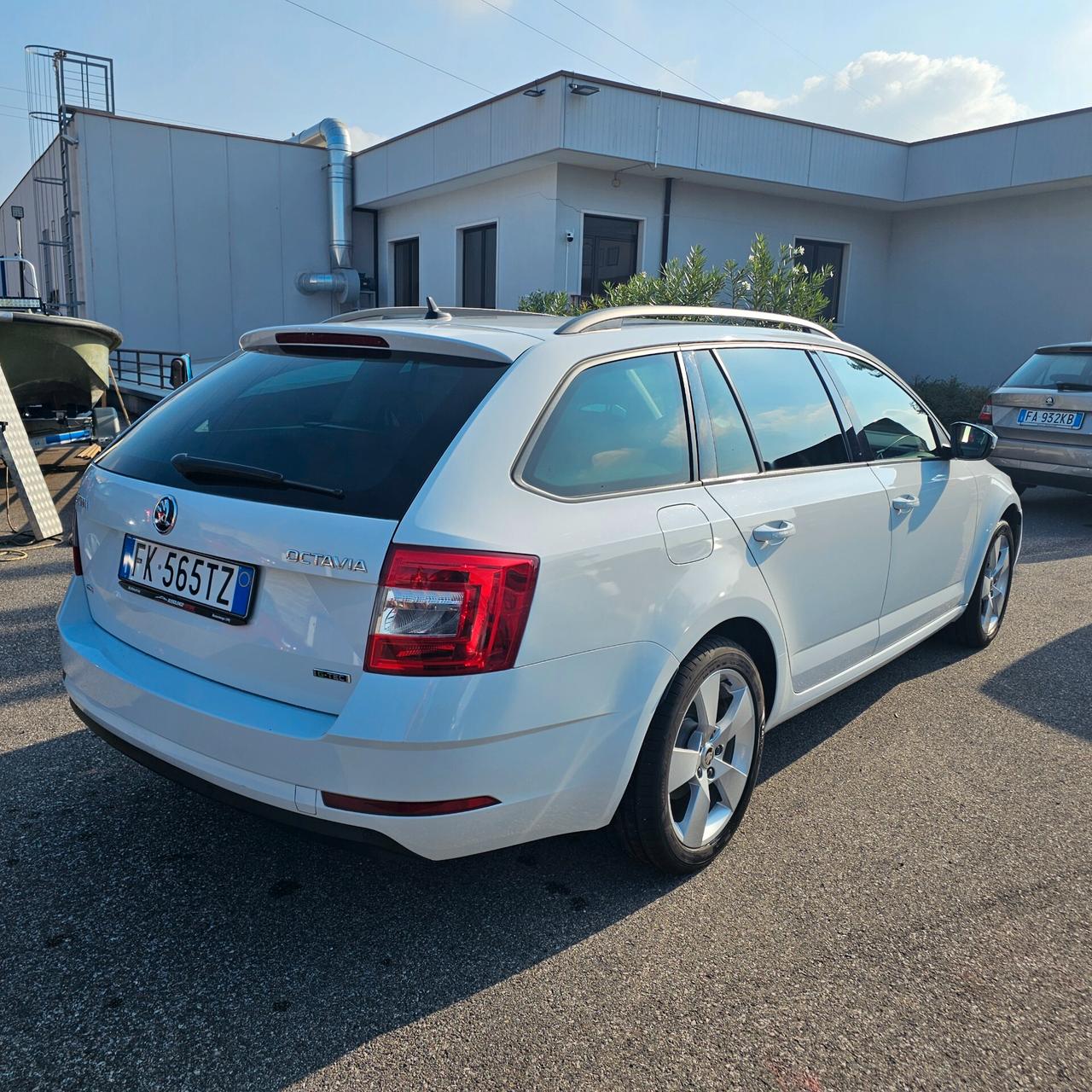 Skoda Octavia 1.4 TSI Wagon Executive G-Tec
