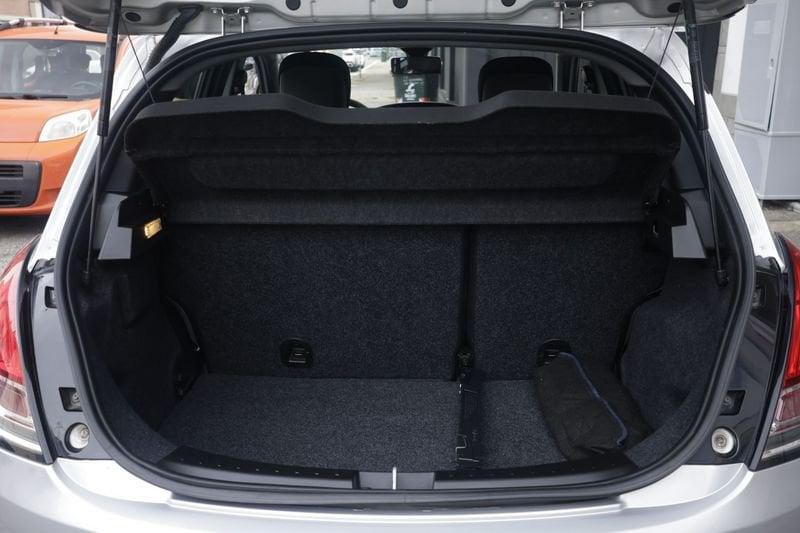 Lancia Ypsilon Lancia Ypsilon 1.2 69 CV 5 porte GPL Ecochic Gold 51KW ANNO 2013