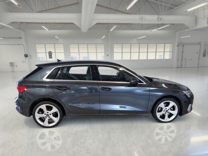 AUDI A3 SPORTBACK 30 TDI Business Advanced