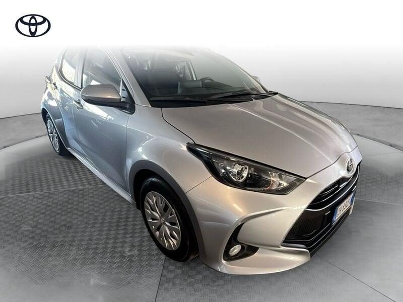 Toyota Yaris 4ª serie 1.5 Hybrid 5 porte Active