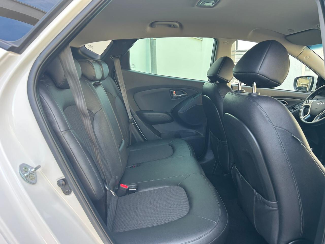 Hyundai iX35 1.7 CRDi XPOSSIBLE LED Km119.000-2014