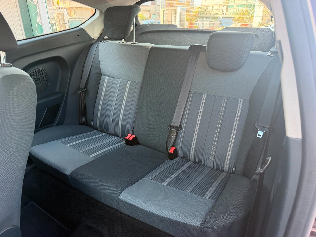 Ford Fiesta 1.4 TDCi 68CV 3 porte Titanium