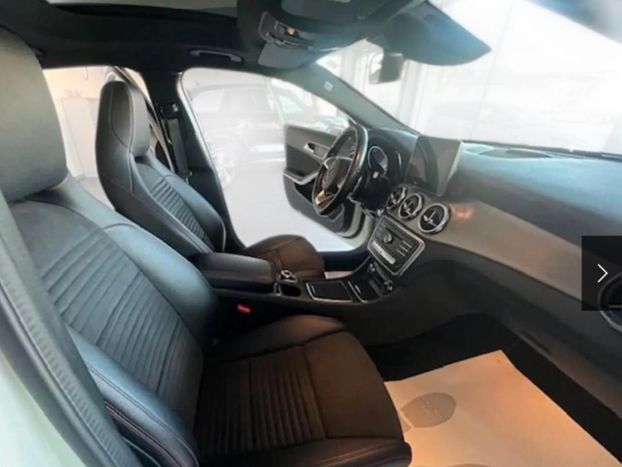 Mercedes-benz GLA 200 d Automatic 4Matic Premium 4x4 Perfetta