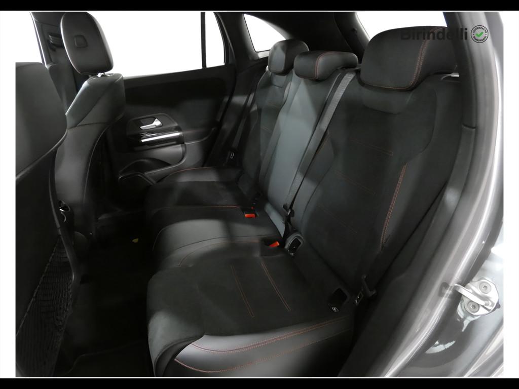 Mercedes-Benz GLA (H247) - GLA 200 d Automatic Premium