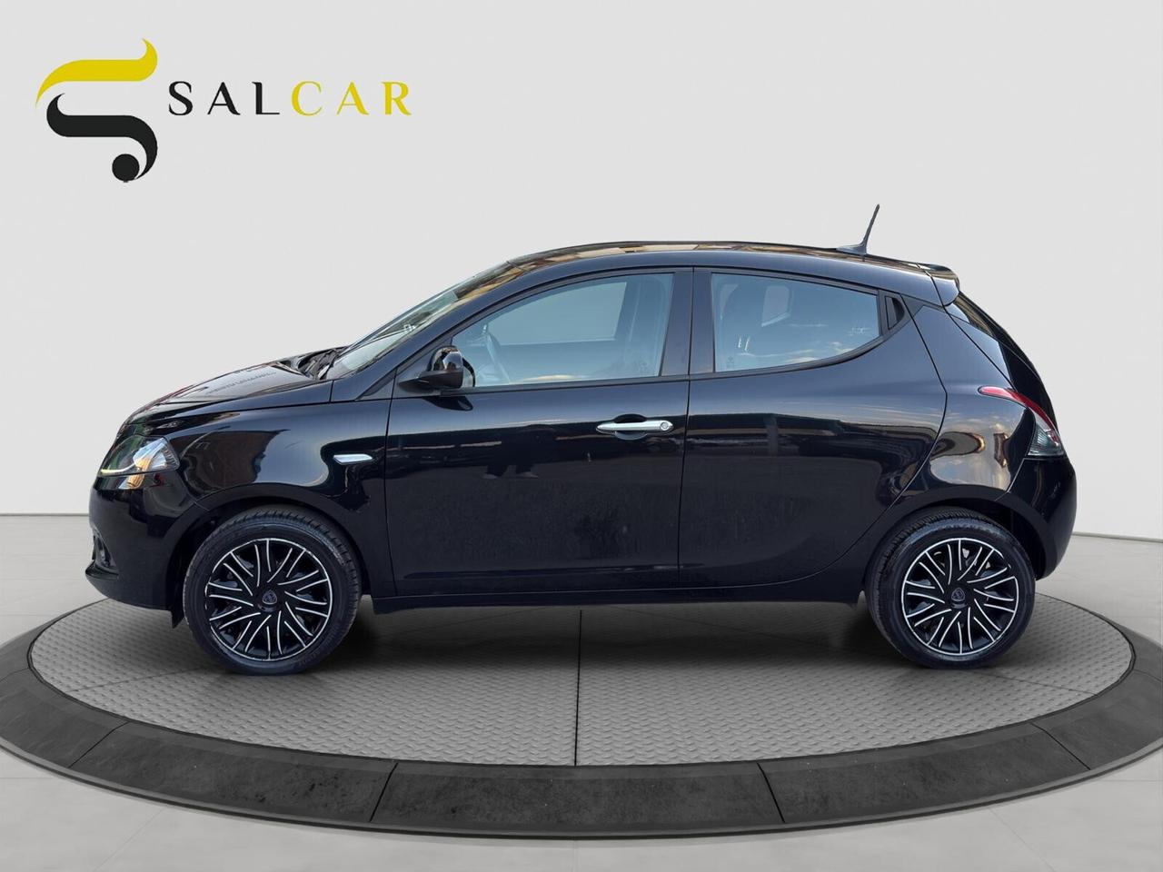 Lancia Ypsilon 1.0 firefly 70cv hybrid Gold 2022