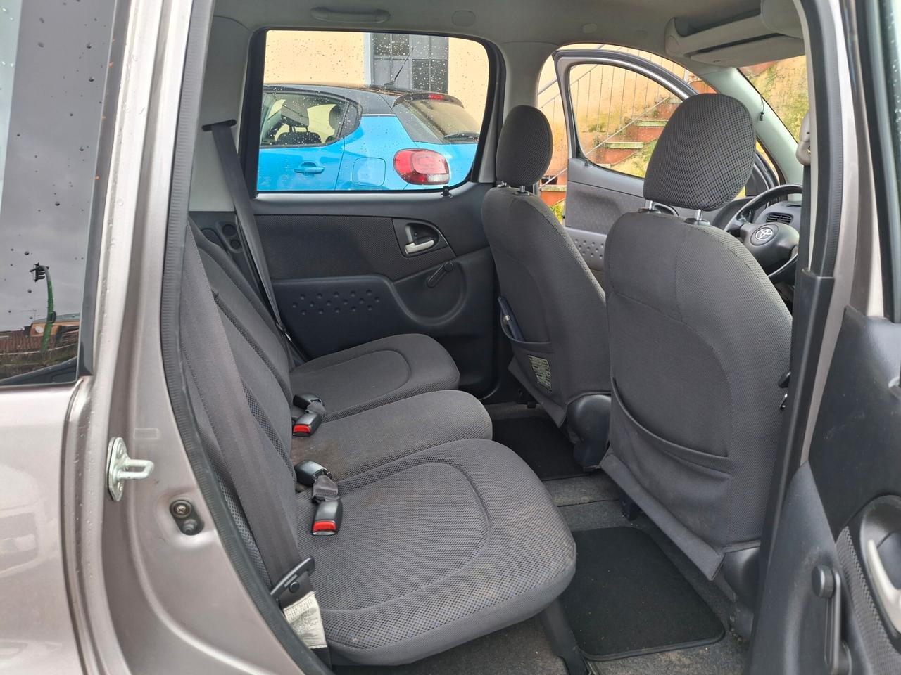 Toyota Yaris Verso 1.3i 16V cat Sol '03