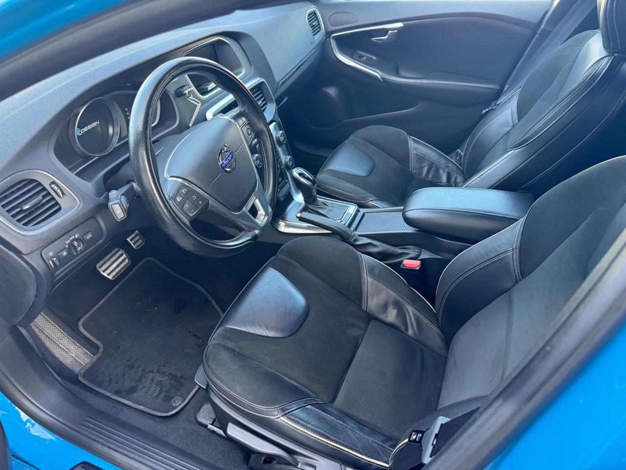 Volvo V40 D3 Geartronic R-design Kinetic