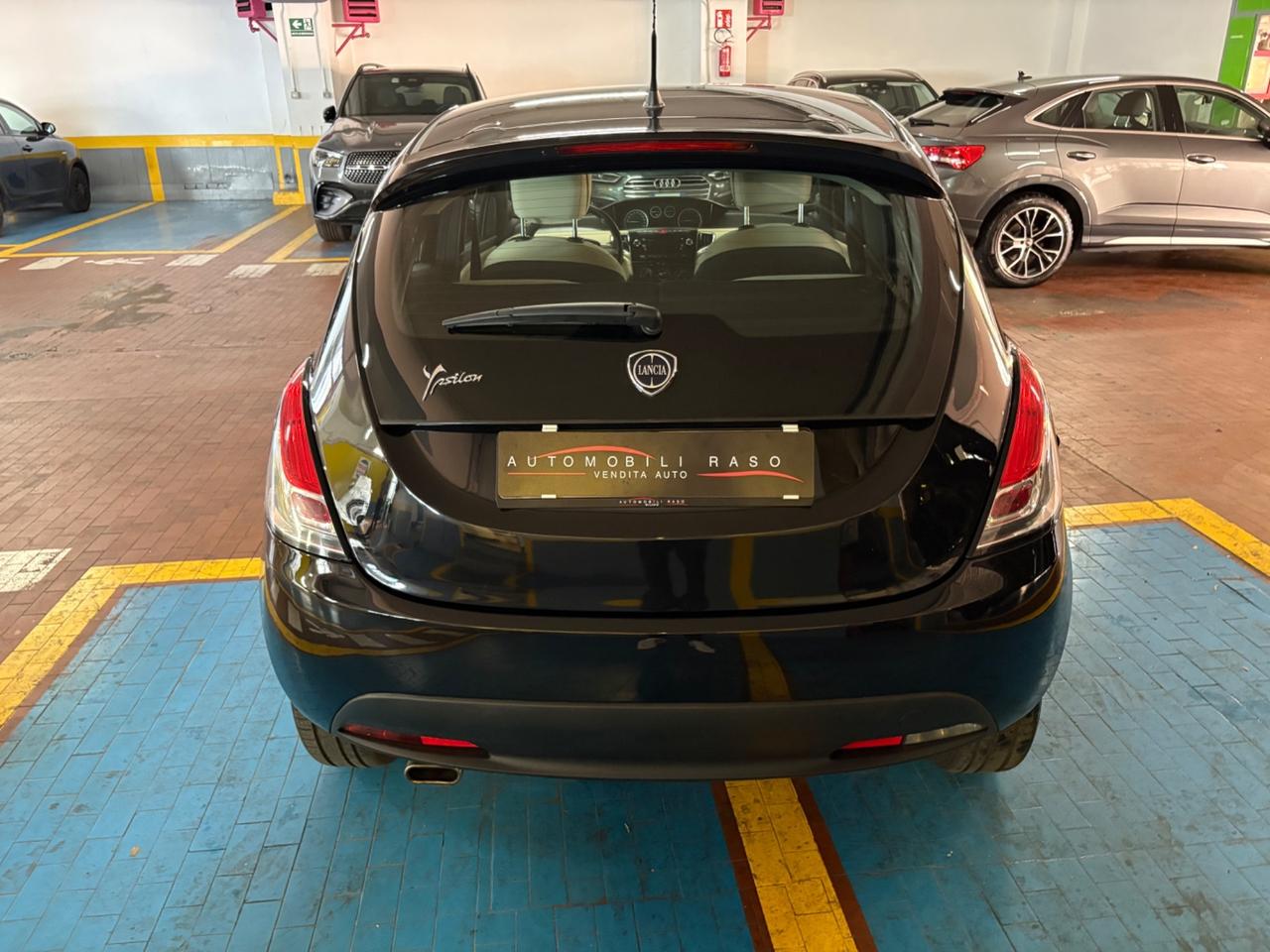 Lancia Ypsilon 1.2 69 CV 5 porte S&S Gold NEOPATENTATI...!!!!!