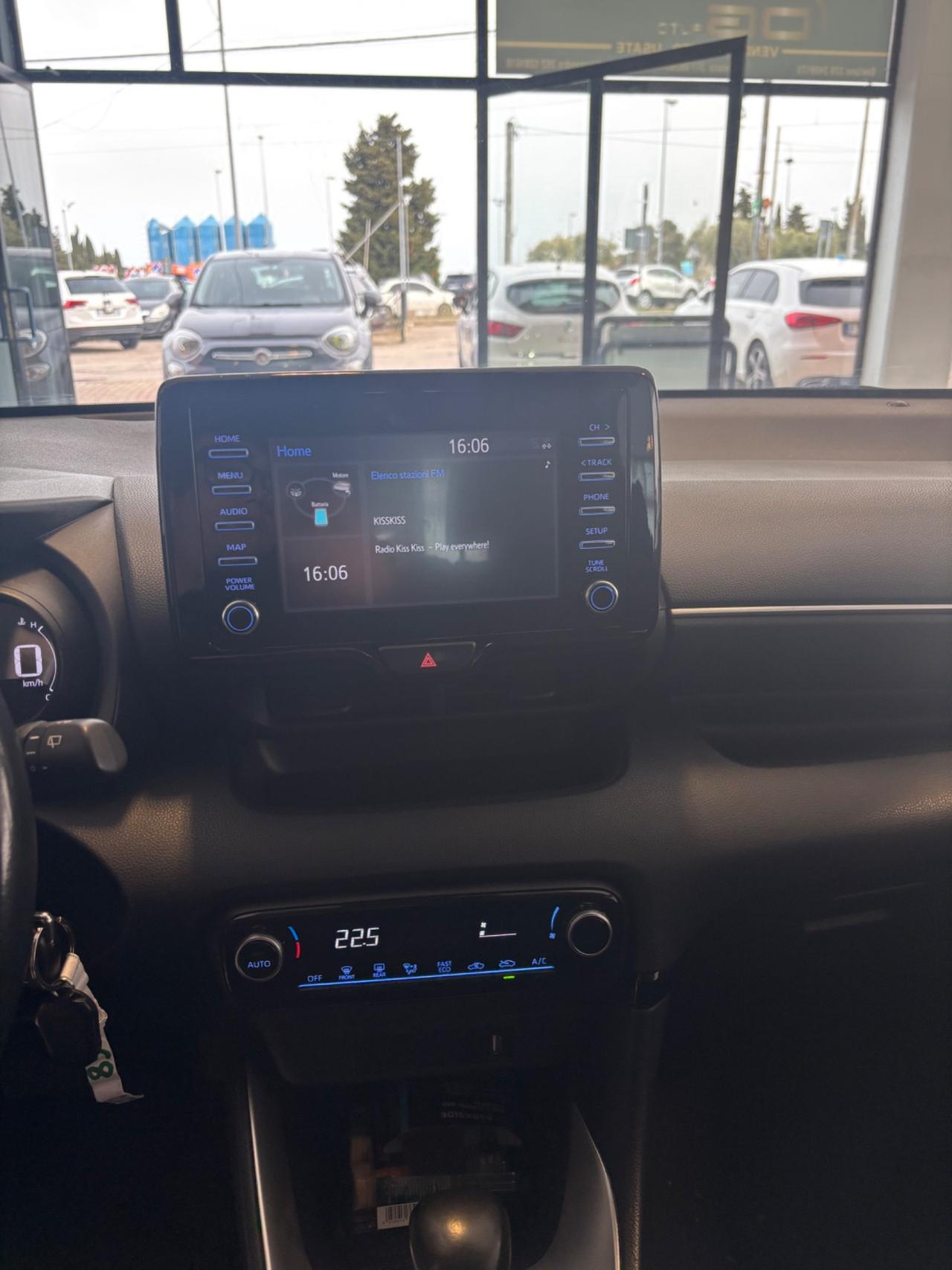 Toyota Yaris 1.5 Hybrid 5 porte Lounge