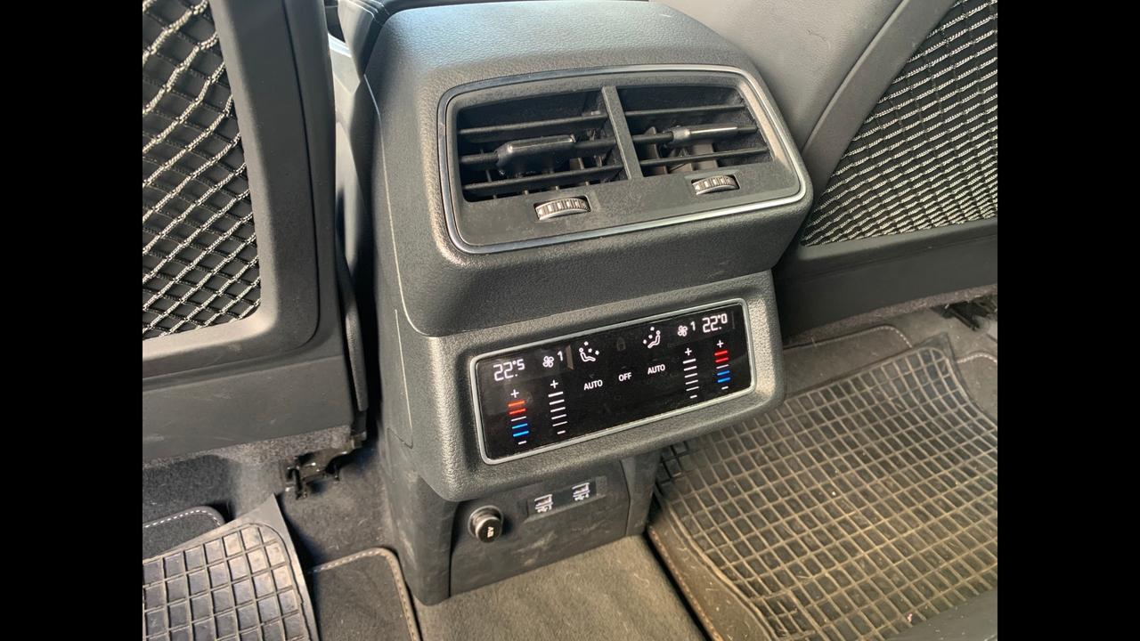 Audi E-TRON 265