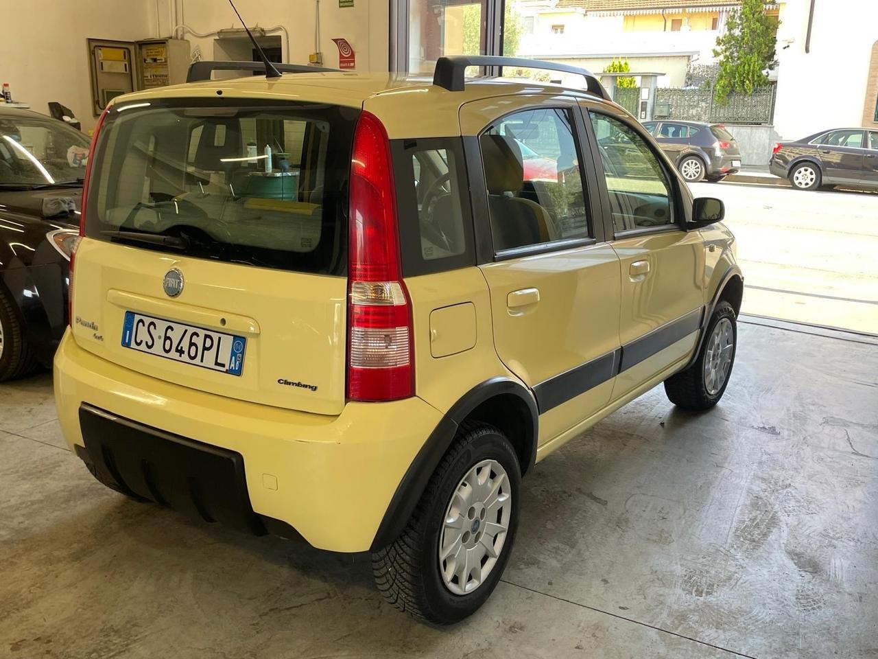 Fiat Panda 1.2 4x4 Climbing