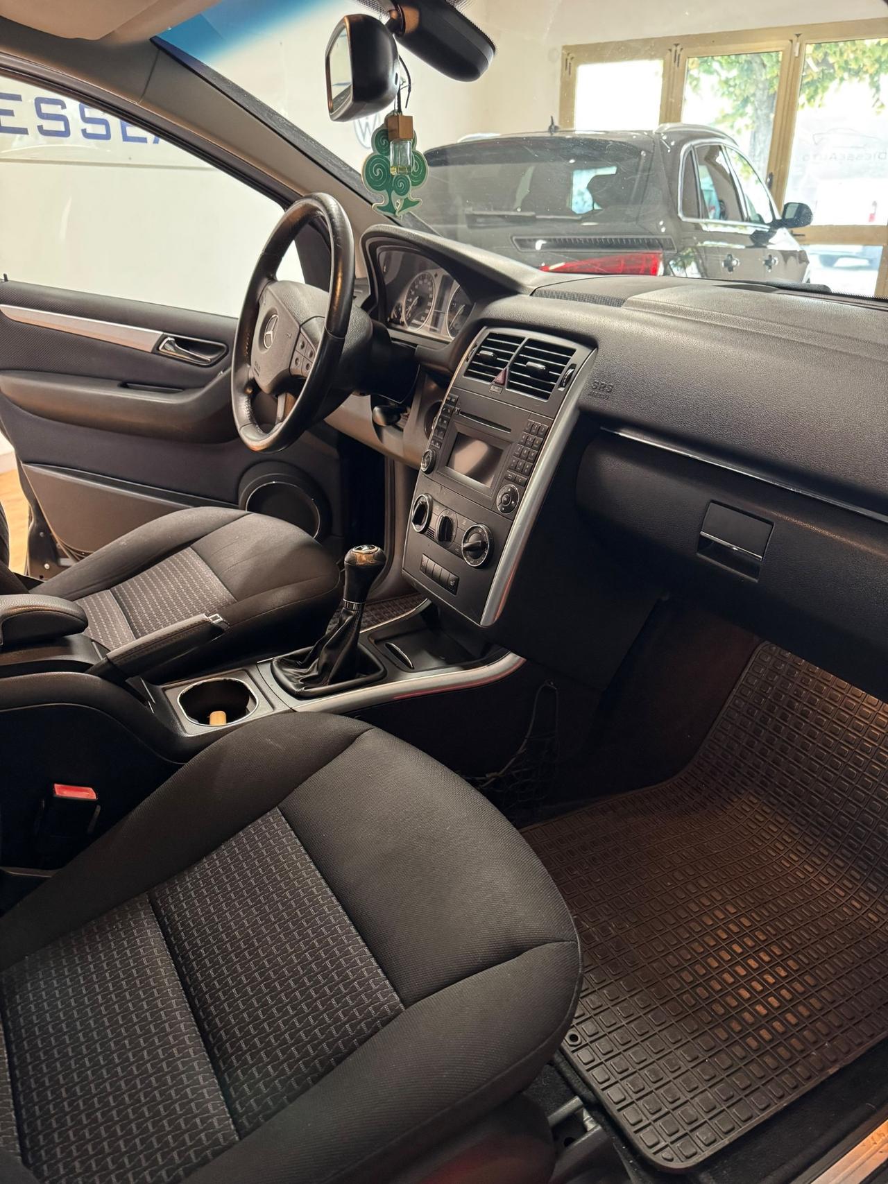 Mercedes-benz B 180 CDI