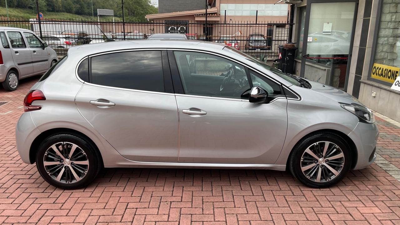 Peugeot 208 BlueHDi 75 5 porte Allure
