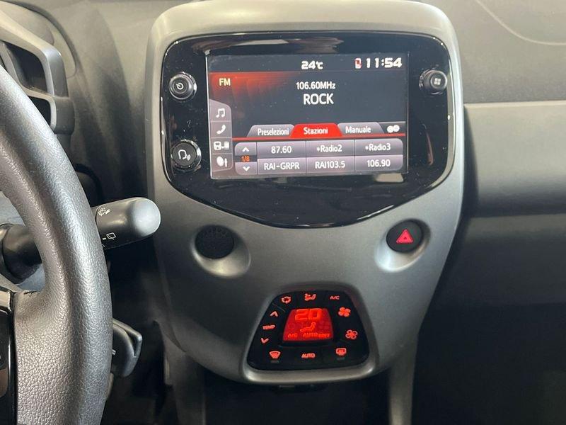 Toyota Aygo Aygo 5p 1.0 x-play 72cv