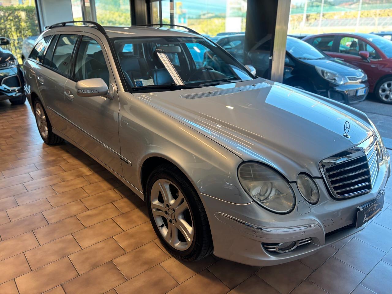 Mercedes-Benz E 280 cdi V6 evo Avantgarde 4matic auto