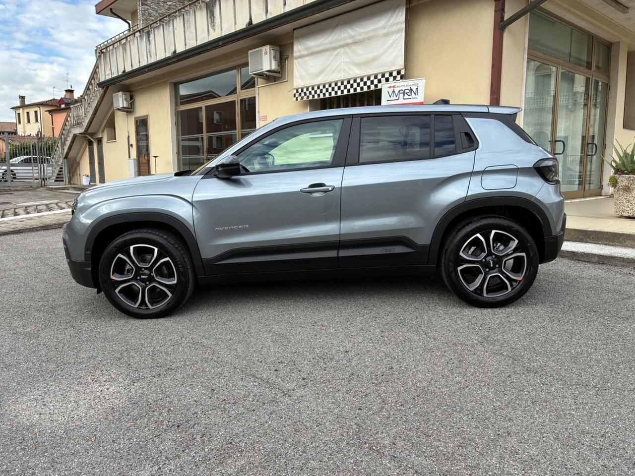 Jeep Avenger 1.2 Turbo 110 CV MHEV Summit