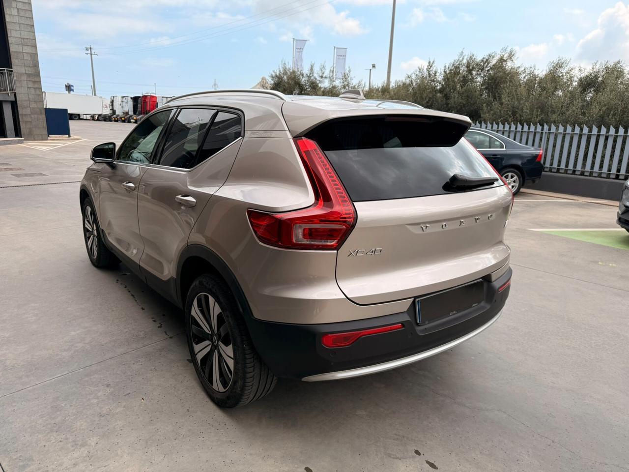 Volvo XC40 T4 Recharge Plug-in Hybrid automatico Core N1