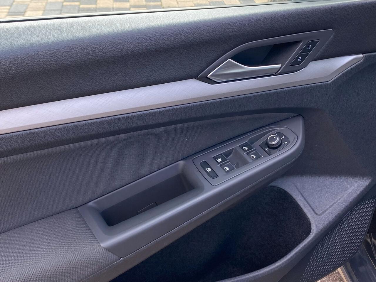 Volkswagen Golf Life 2.0 TDI 116CV
