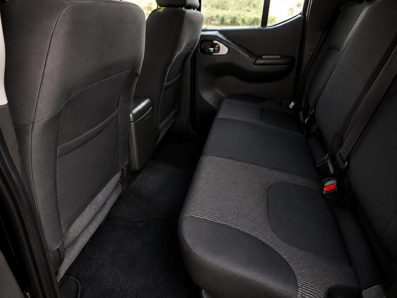 Nissan Navara 2.5 dCi 190CV 4 porte Double Cab LE