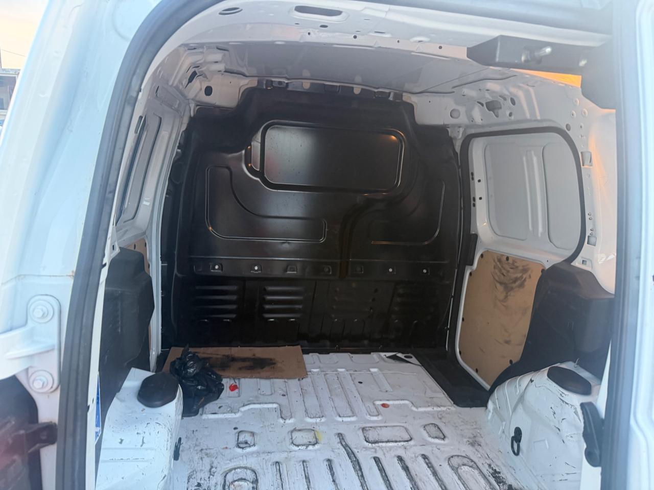Ford transit courier