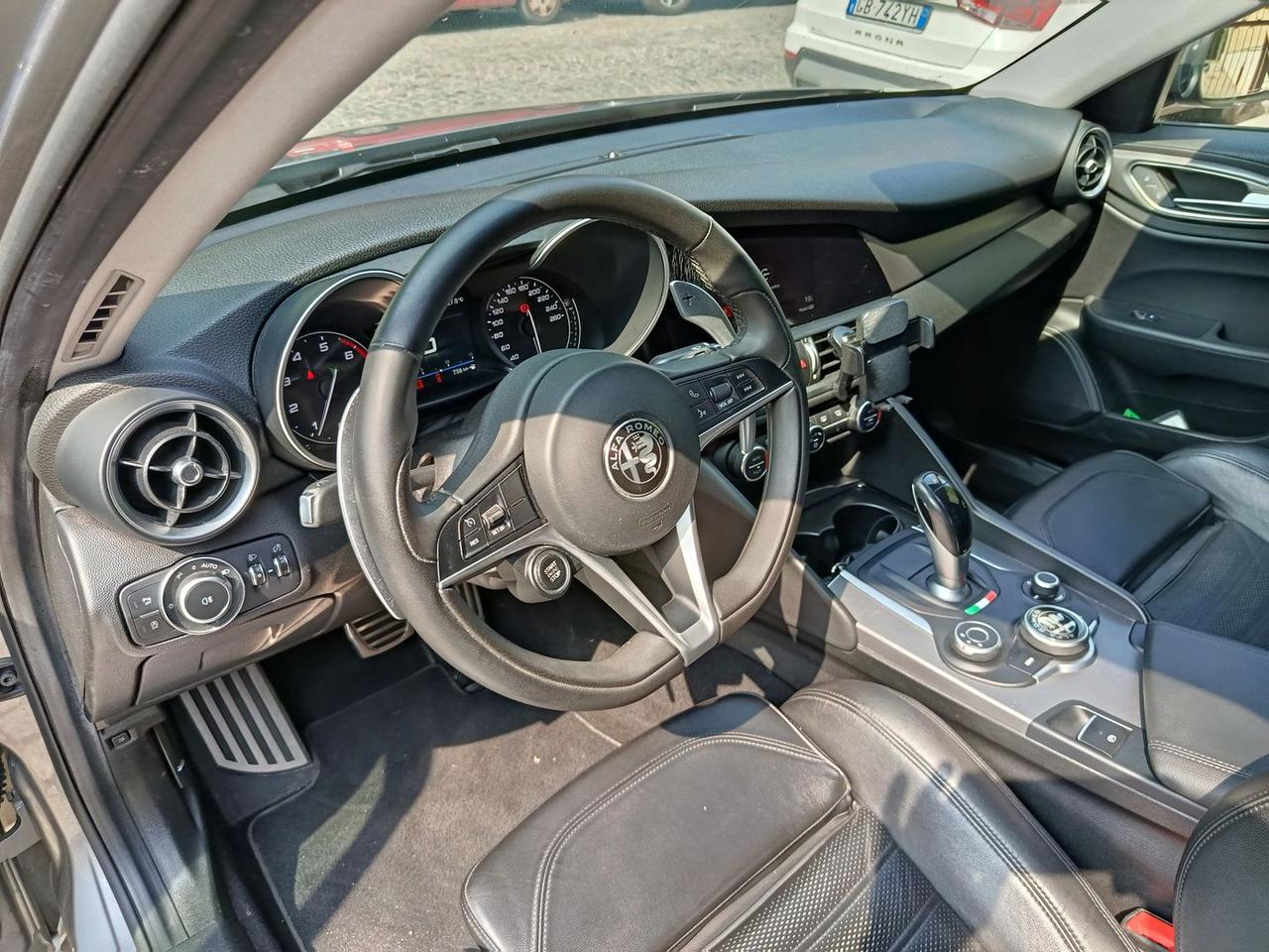 Alfa Romeo Giulia Veloce 2.0 Turbo #10509