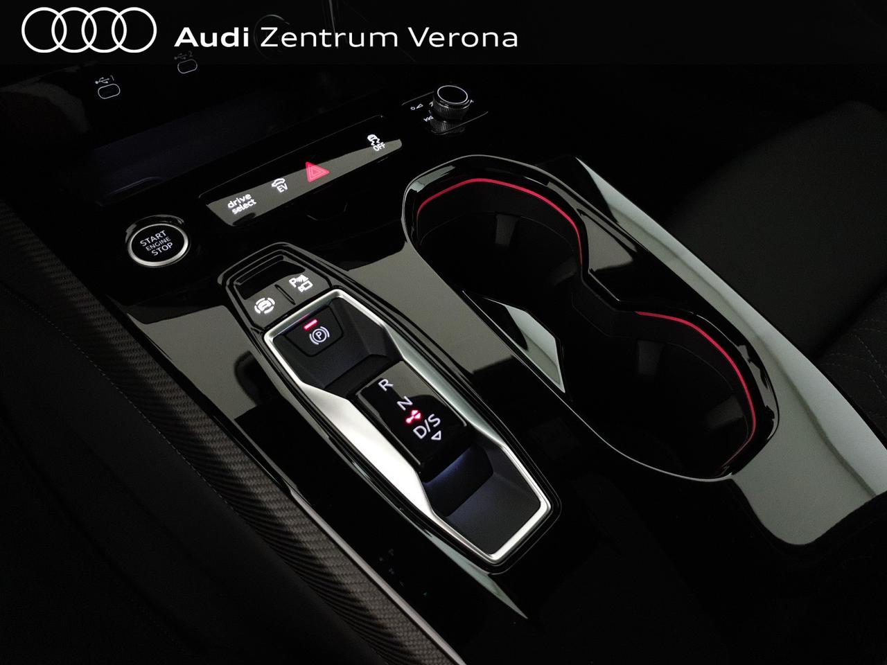 Avant 2.0e-hybrid 299CV quattro Str S line Edition