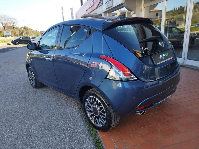 Lancia Ypsilon 1.0 FireFly 5 porte S&S Hybrid Gold Plus