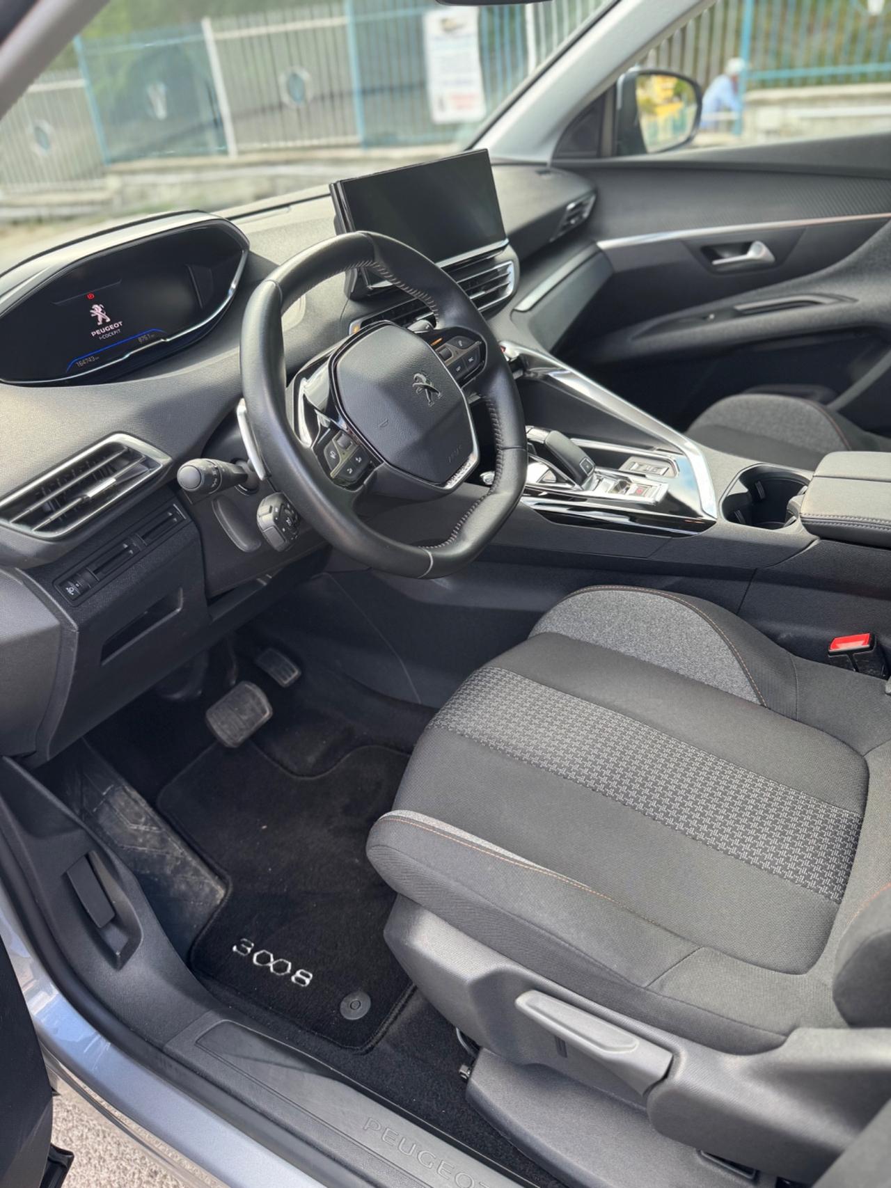 Peugeot 3008 BlueHDi 130 S&S EAT8
