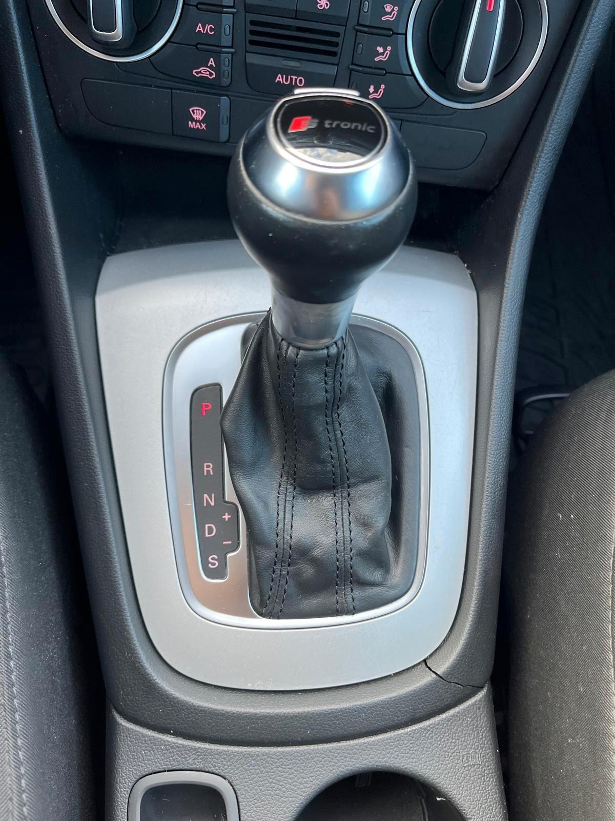 Audi Q3 2.0 TDI 120 CV S tronic line Edition