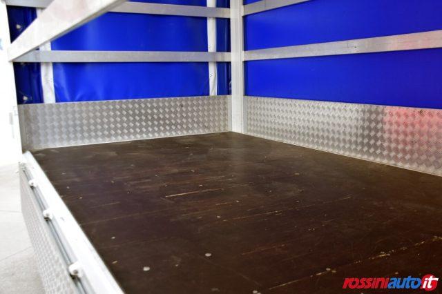 VOLKSWAGEN Crafter 50/35 2.0 TDI 122 CV L4 RWD CENTINA E TELO