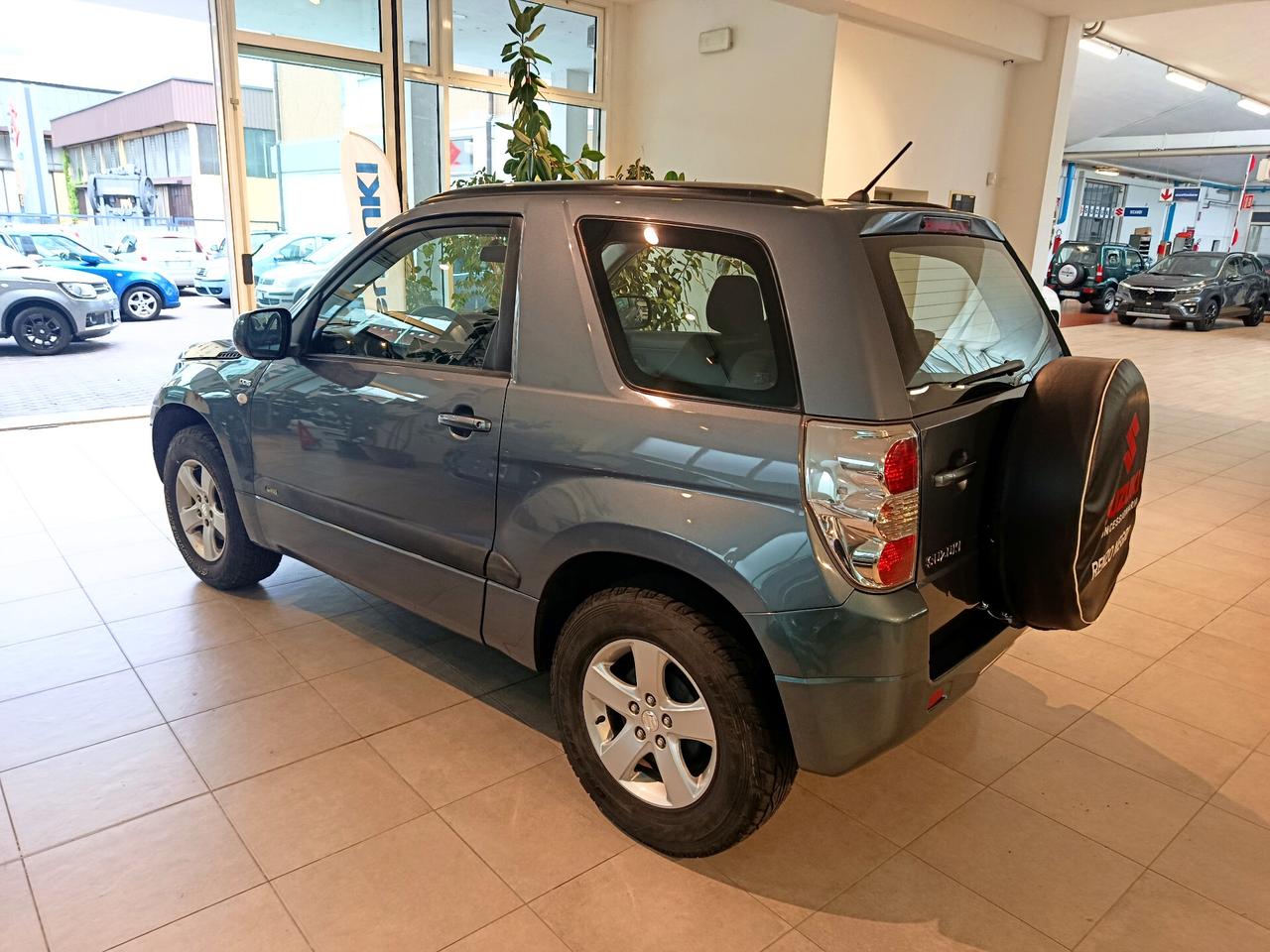 Suzuki Grand Vitara 1.9 DDiS 3 porte