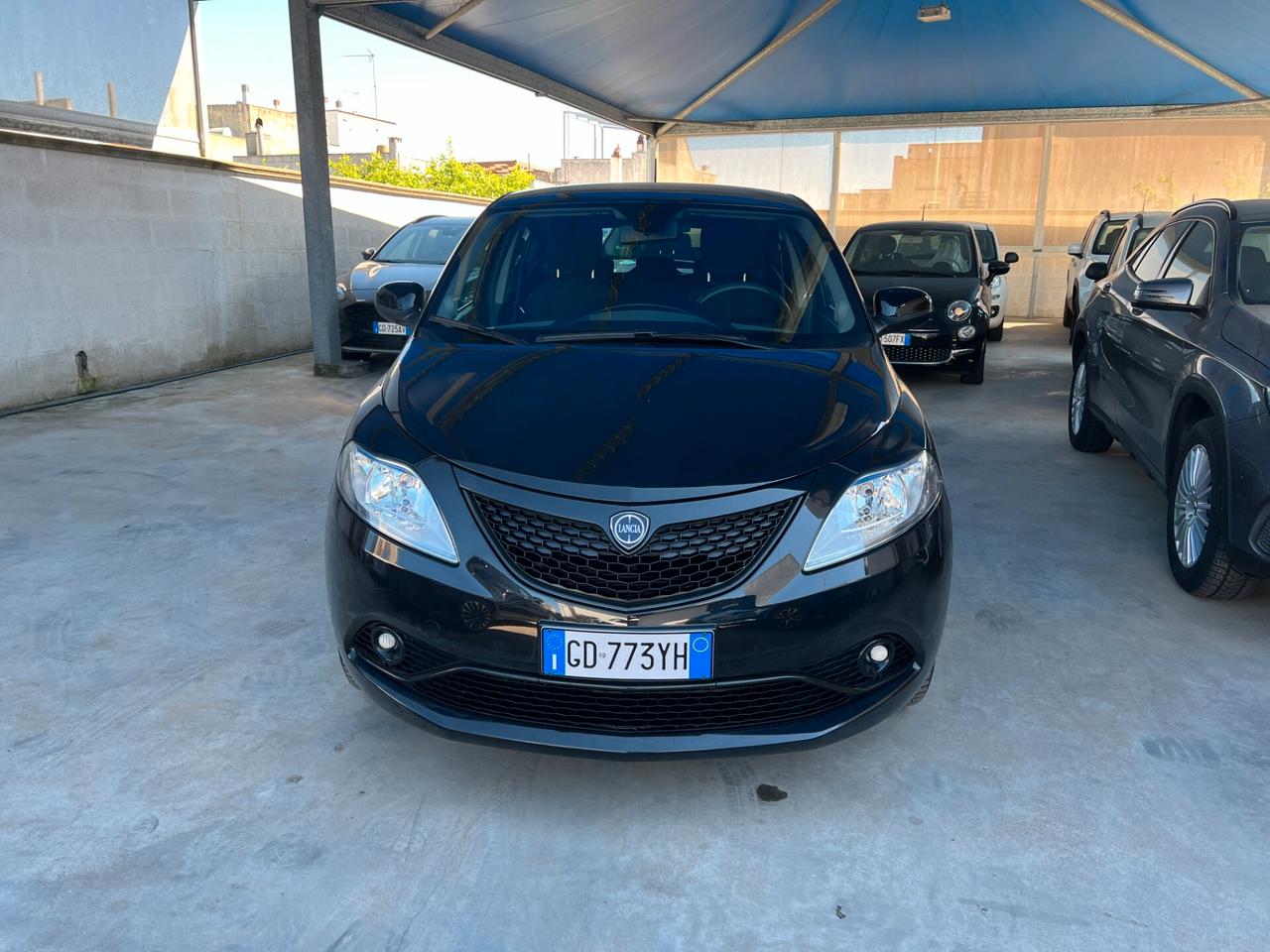 Lancia Ypsilon 1.0 FireFly 5 porte S&S Hybrid Ecochic Gold