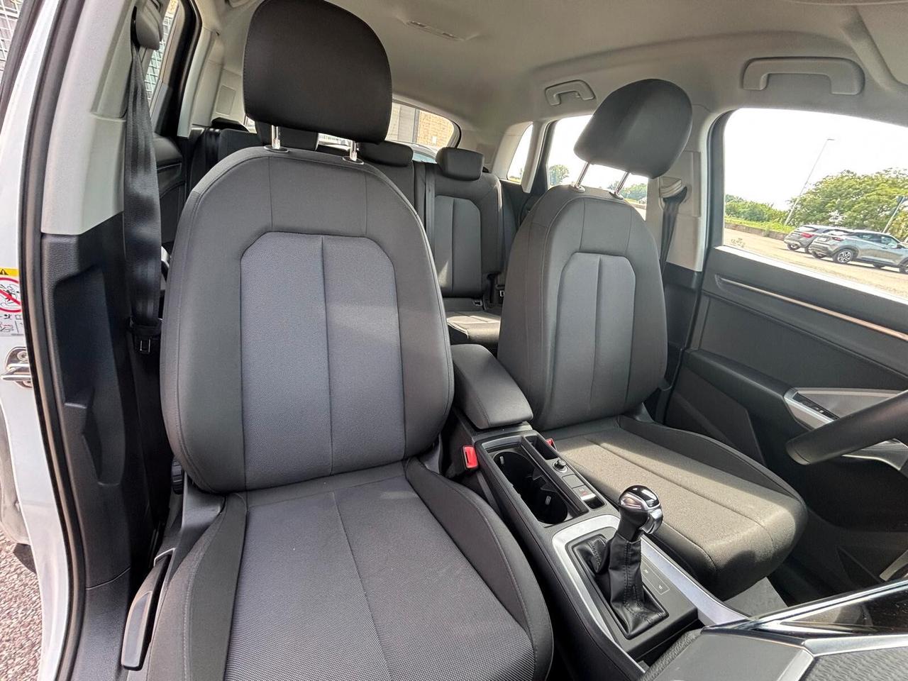 Audi Q3 35 TDI S tronic Business Advanced
