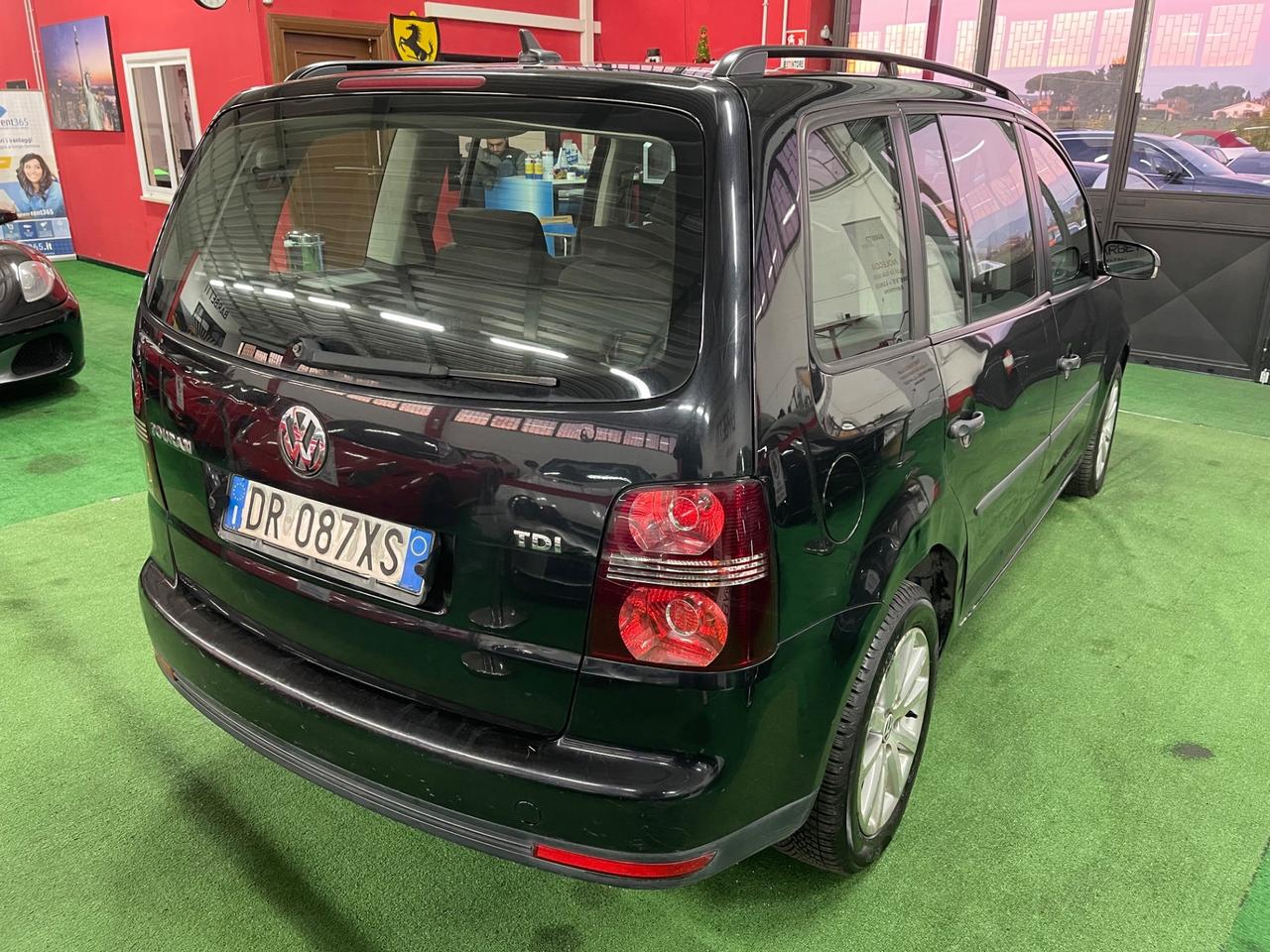 Volkswagen Touran 1.9 TDI Aut. 7 Posti Neopatentati PERMUTE RATE
