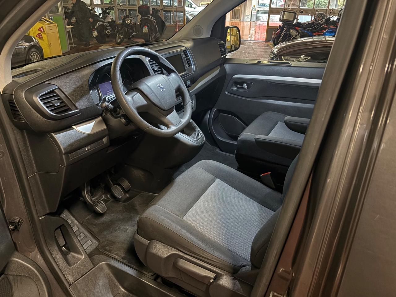 Peugeot Traveller BlueHDi 115 S&S Standard Allure 8 Posti...!!!!!