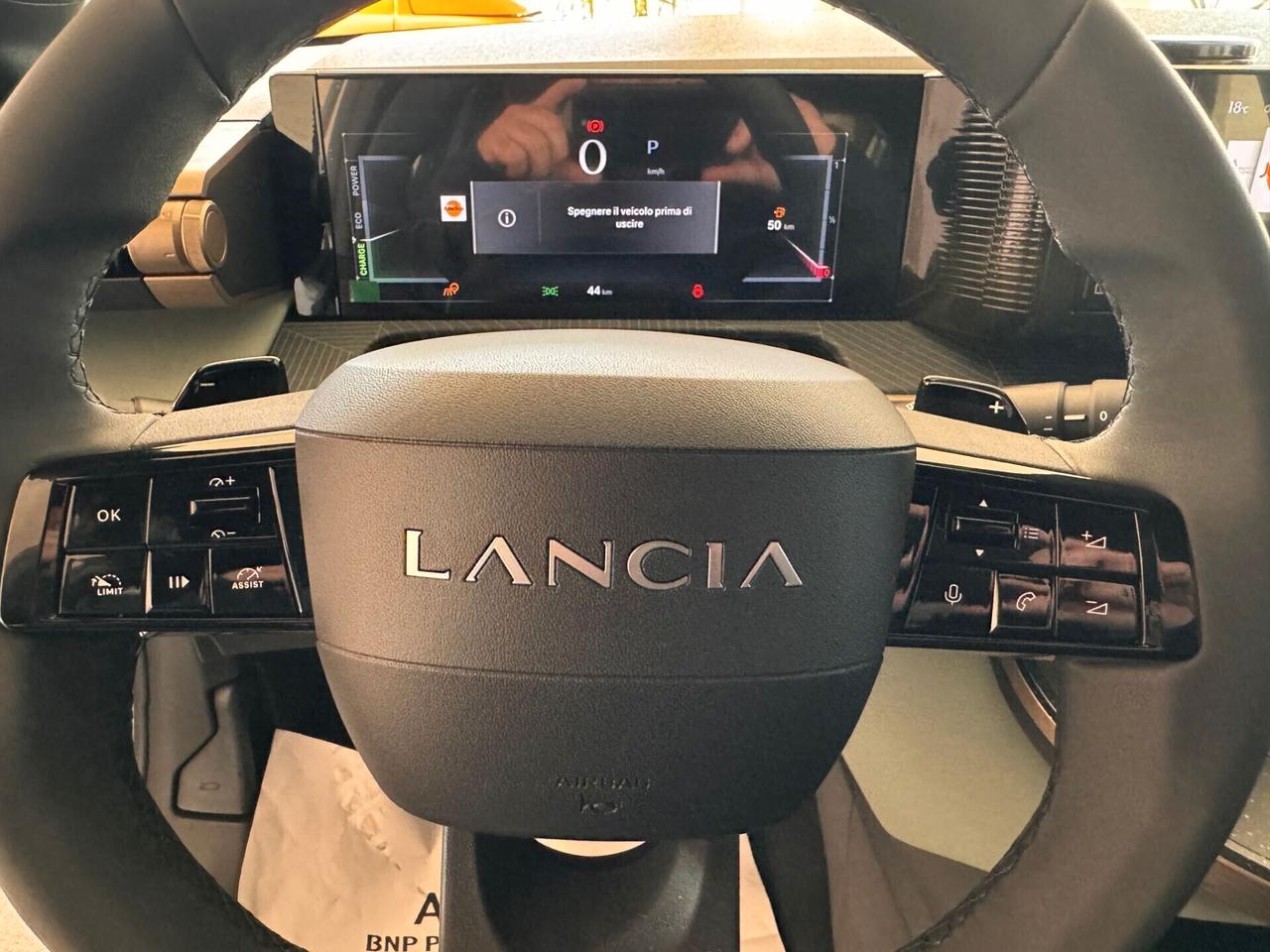 NEW LANCIA YPSILON - Hybrid e-DCT