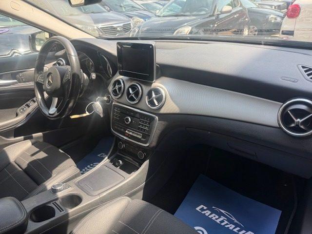 MERCEDES-BENZ GLA 200 d Automatic Premium
